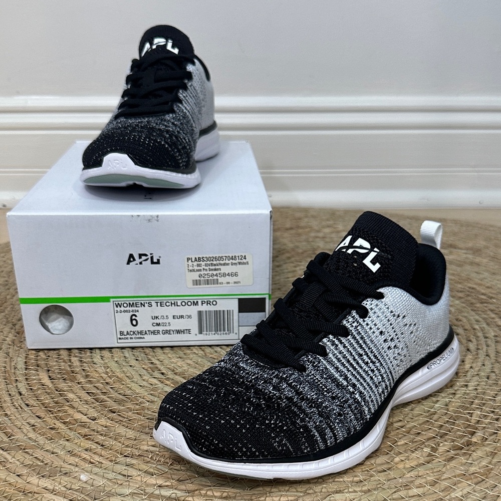 NWT APL TechLoom Pro Black and White Sneakers | Size 6